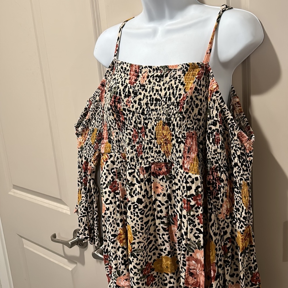 Off The Shoulders Date Night Shirt - Picture 2 of 4